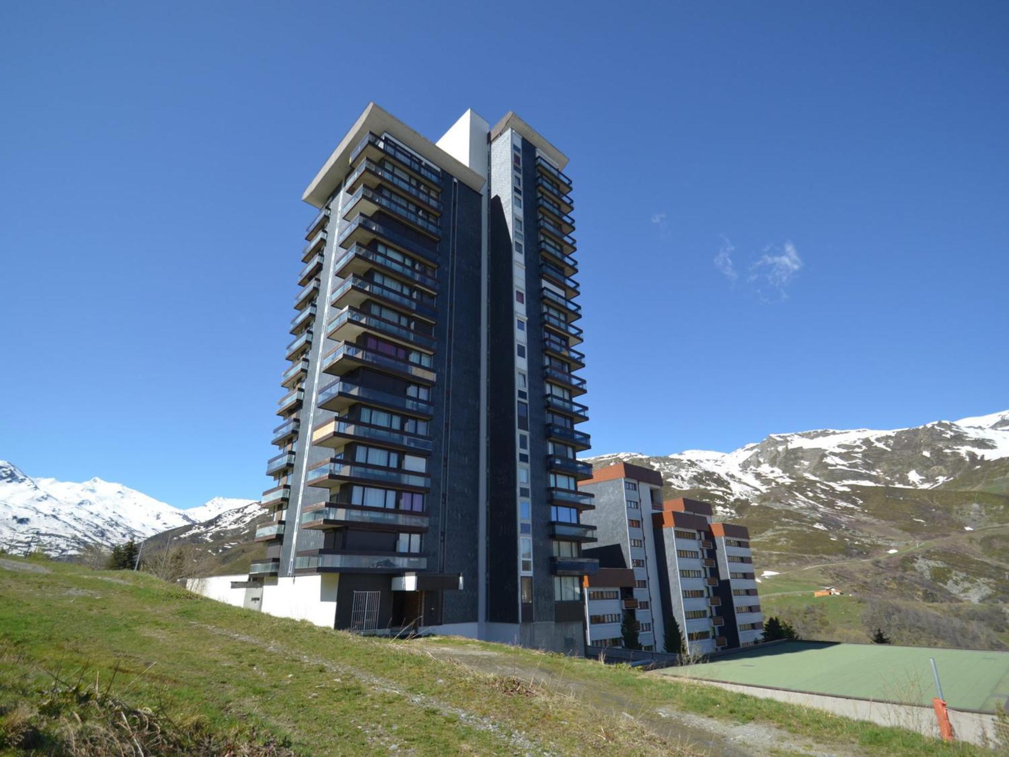 Mezzanine, Balcon Sud, Sur Pistes Aux Menuires - 2 Pers - Fr-1-452-152